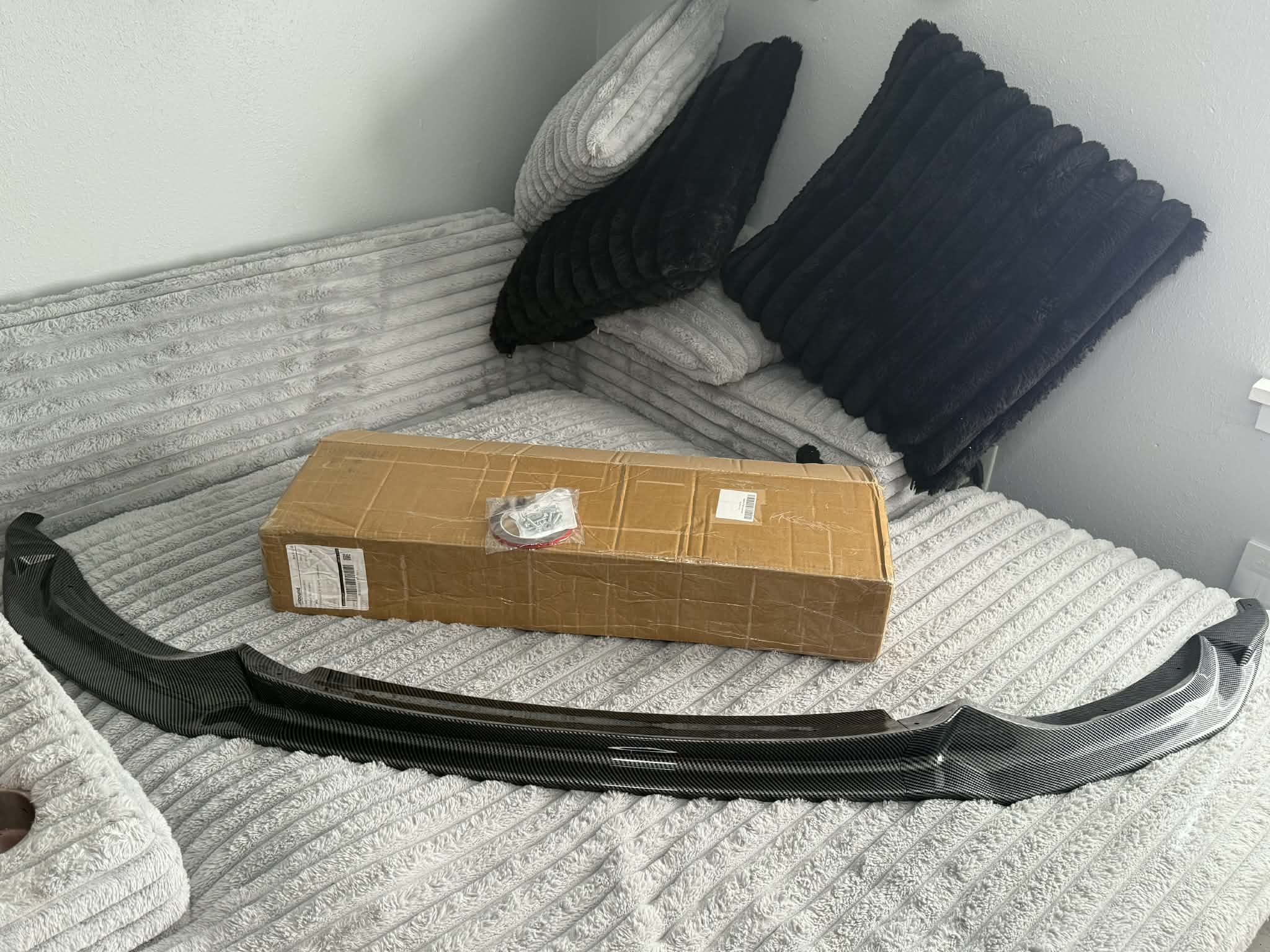 Carbon Fiber CS Style Front Splitter Lip Spoiler for BMW M3/M4 F80 F82 F83 (2015–2020) – Premium Aerodynamic Bumper Upgrade